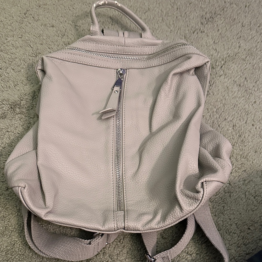 Stylish Gray Leather Backpack - image 2